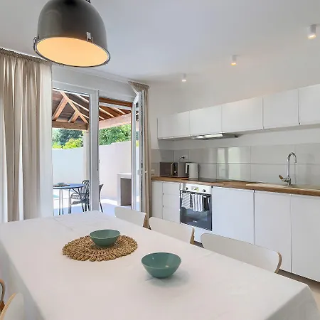250 Meter Zum Mit Privatpool, Bbq, Klima Casa de Férias