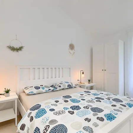 Holiday home 250 Meter Zum Mit Privatpool, Bbq, Klima